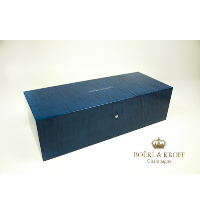 Coffret en bois laqué sycomore bleu pour magnum de Champagne Boërl & Kroff